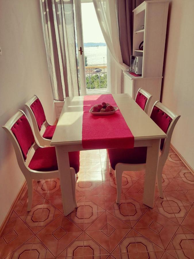 App Obrovac In The Centre - With Amazing Sea View! Apartment Pula Exterior photo